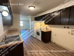 2312 Shasta Way in Caldwell, ID - Building Photo - Building Photo
