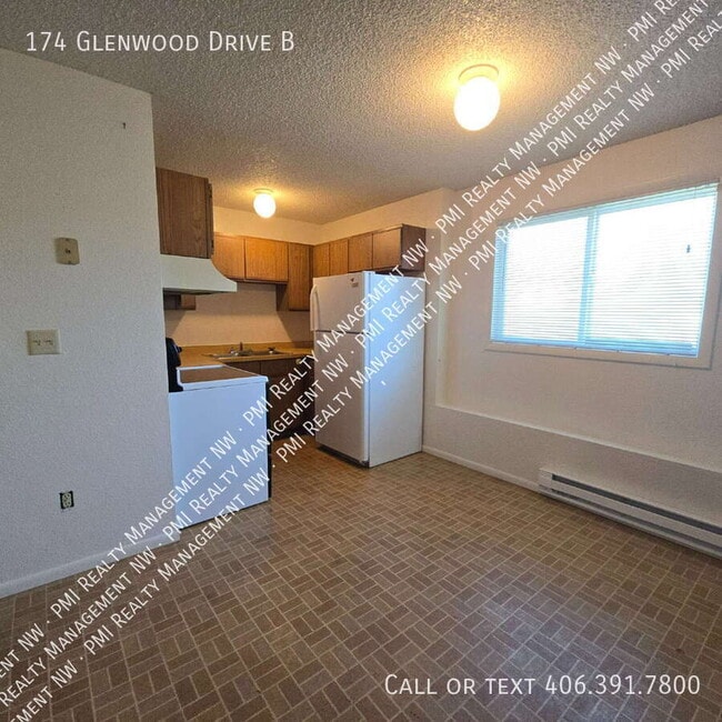 174 Glenwood Dr in Kalispell, MT - Building Photo - Building Photo
