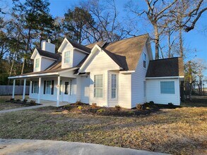 1641 U.S. 59 N Bypass in Cleveland, TX - Building Photo - Building Photo