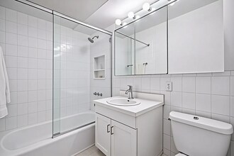 108 E 35th St, Unit 2F in New York, NY - Building Photo - Building Photo