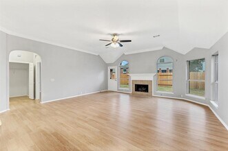 3030 Providence Oak St in Houston, TX - Building Photo - Building Photo