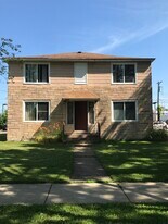 1718 Goff Ave, Unit #1 in Eau Claire, WI - Building Photo
