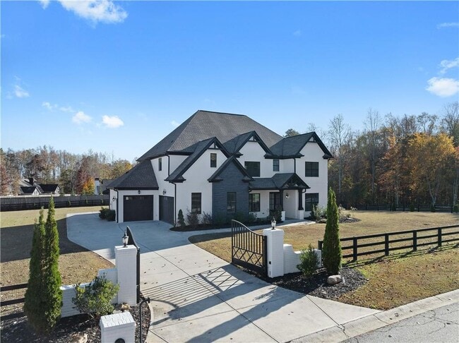 3935 Allen Ln NE in Buford, GA - Building Photo - Building Photo