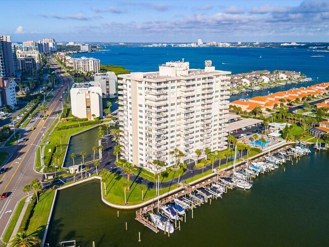 1621 Gulf Blvd in Clearwater, FL - Building Photo - Building Photo