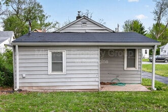 3219 Royalton Ave in Breckenridge Hills, MO - Building Photo - Building Photo