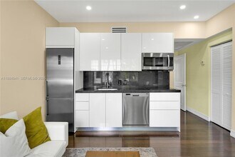 601 11th St in Miami Beach, FL - Building Photo - Building Photo