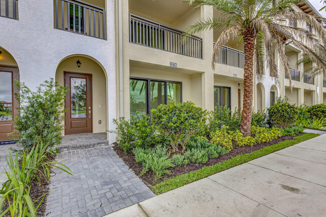 12719 Machiavelli Way in Palm Beach Gardens, FL - Foto de edificio - Building Photo