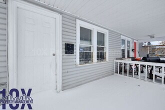 1097 E 21st Ave in Columbus, OH - Building Photo - Building Photo