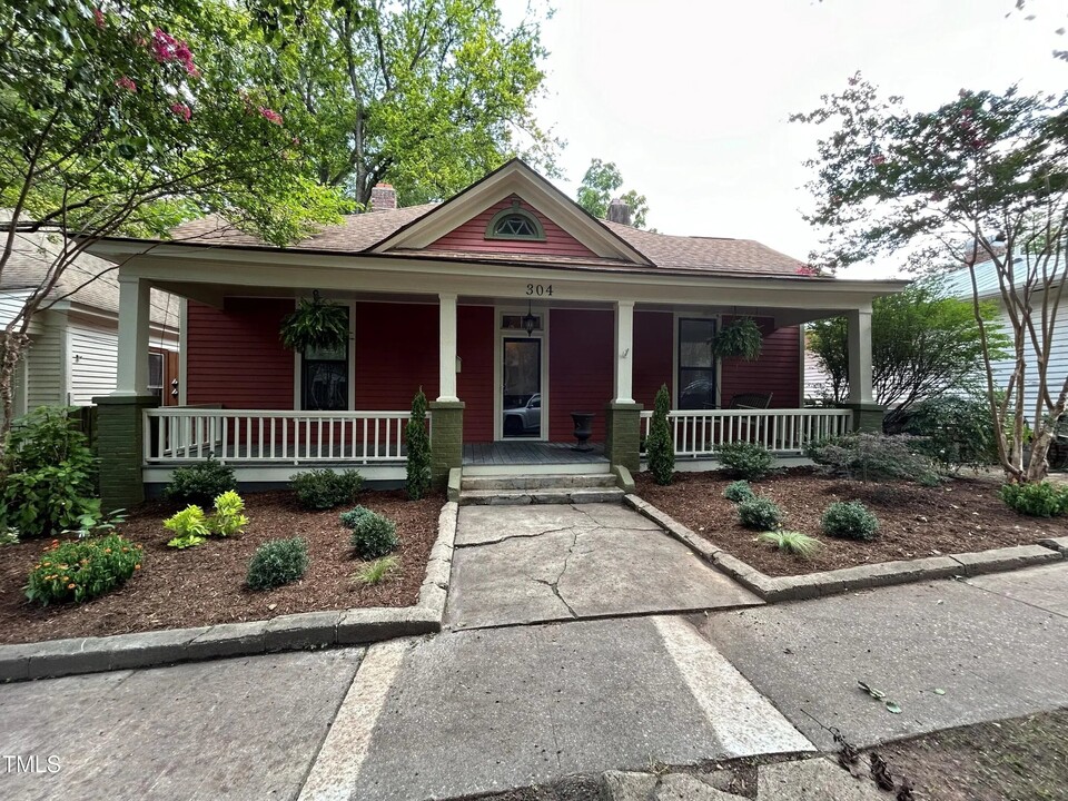 304 Linden Avenue in Raleigh, NC - Building Photo