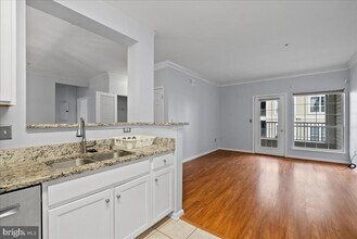 4852 Eisenhower Ave in Alexandria, VA - Building Photo - Building Photo