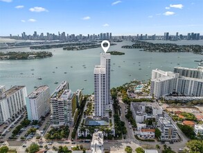1330 West Ave in Miami Beach, FL - Foto de edificio - Building Photo