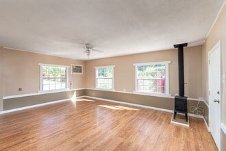 16960 Mockingbird Canyon Rd in Riverside, CA - Building Photo - Building Photo