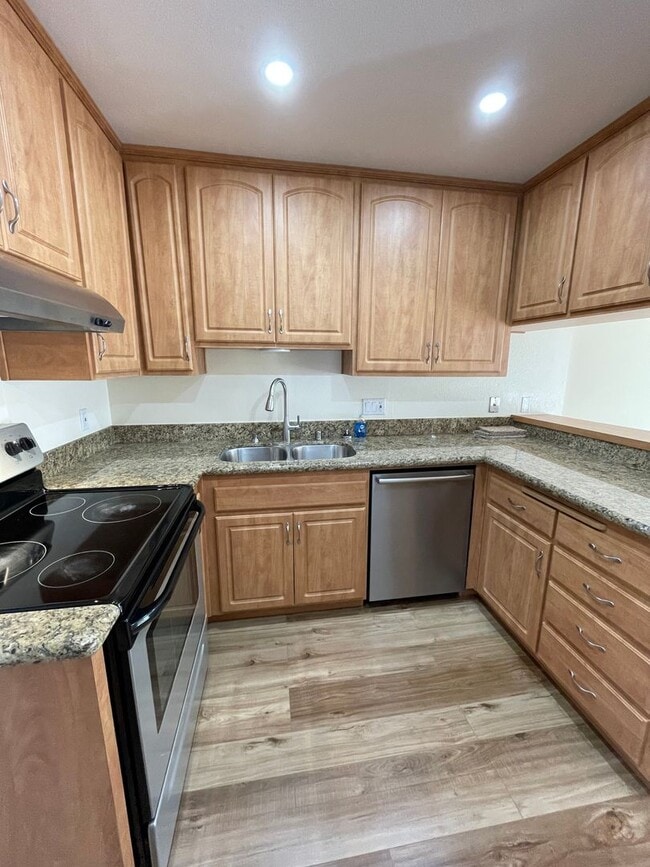 property at 10547 Caminito Banyon