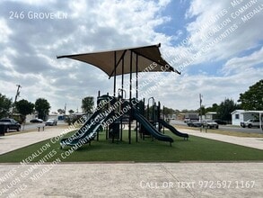 246 Grove Ln in New Braunfels, TX - Building Photo - Building Photo