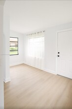 3655 SW 24th Ter in Miami, FL - Building Photo - Building Photo
