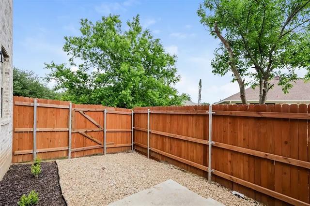 740 Bonnet Trl in Arlington, TX - Building Photo - Building Photo