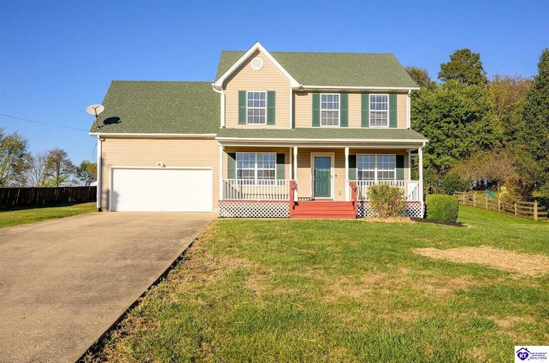 611 Flushing Meadows Dr in Rineyville, KY - Building Photo