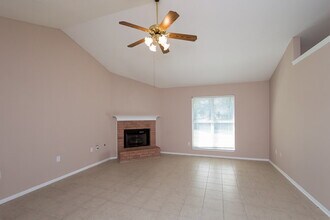 10173 Oak Run Dr S in Olive Branch, MS - Foto de edificio - Building Photo