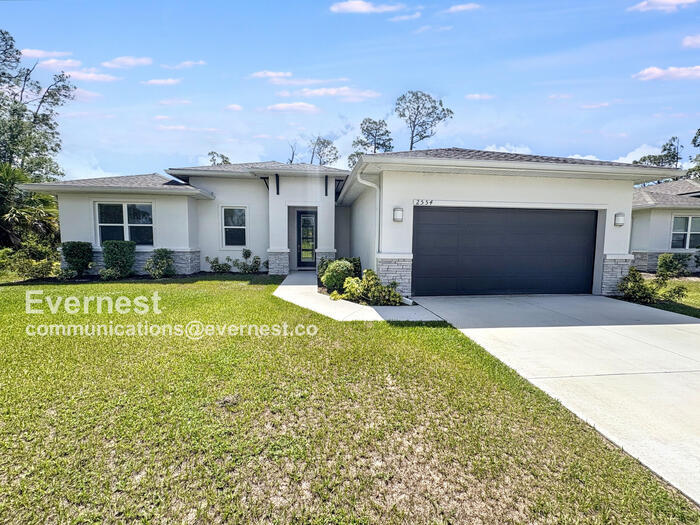 2554 Ananas Rd in North Port, FL - Building Photo