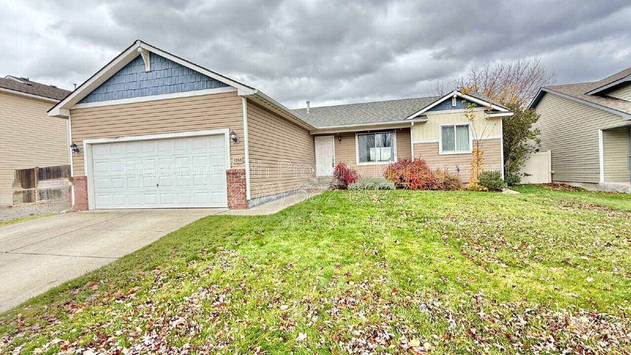 1258 N Monticello St in Post Falls, ID - Building Photo