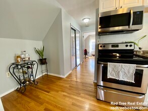 3140 Washington St, Unit 4 in Boston, MA - Building Photo - Building Photo