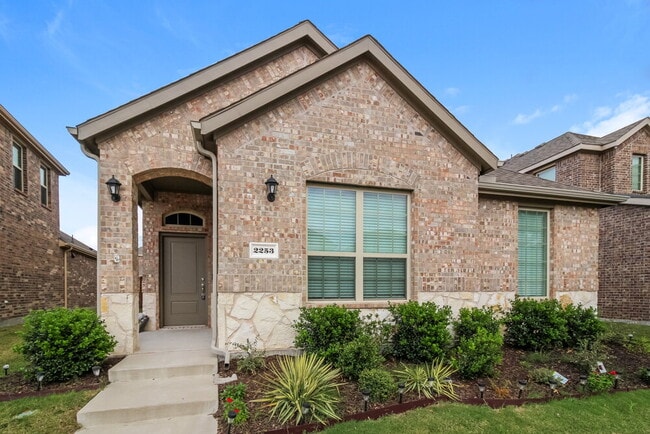 property at 2253 Barx Dr