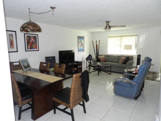 154 Pinto Palm Ct