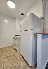 1940 S Beverly Glen Blvd, Unit 2 in Los Angeles, CA - Foto de edificio - Building Photo