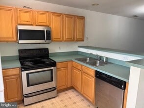 17275 King Philip Way in Lewes, DE - Building Photo - Building Photo