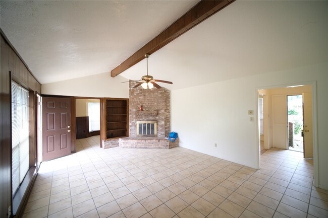 12327 Shannon Hills Dr