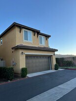 35314 Brown Galloway Ln in Fallbrook, CA - Building Photo