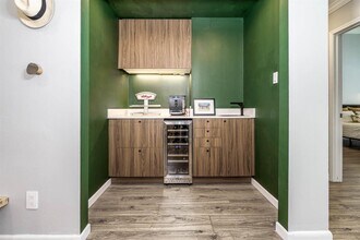 1550 Wood Lodge Dr in Houston, TX - Building Photo - Building Photo