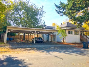 8-Plex MF Investment -Value Add Opportunities in Salem, OR - Building Photo - Other