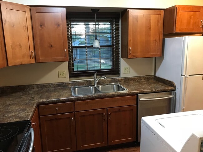 933 Campbell St N in Prescott, WI - Building Photo - Building Photo