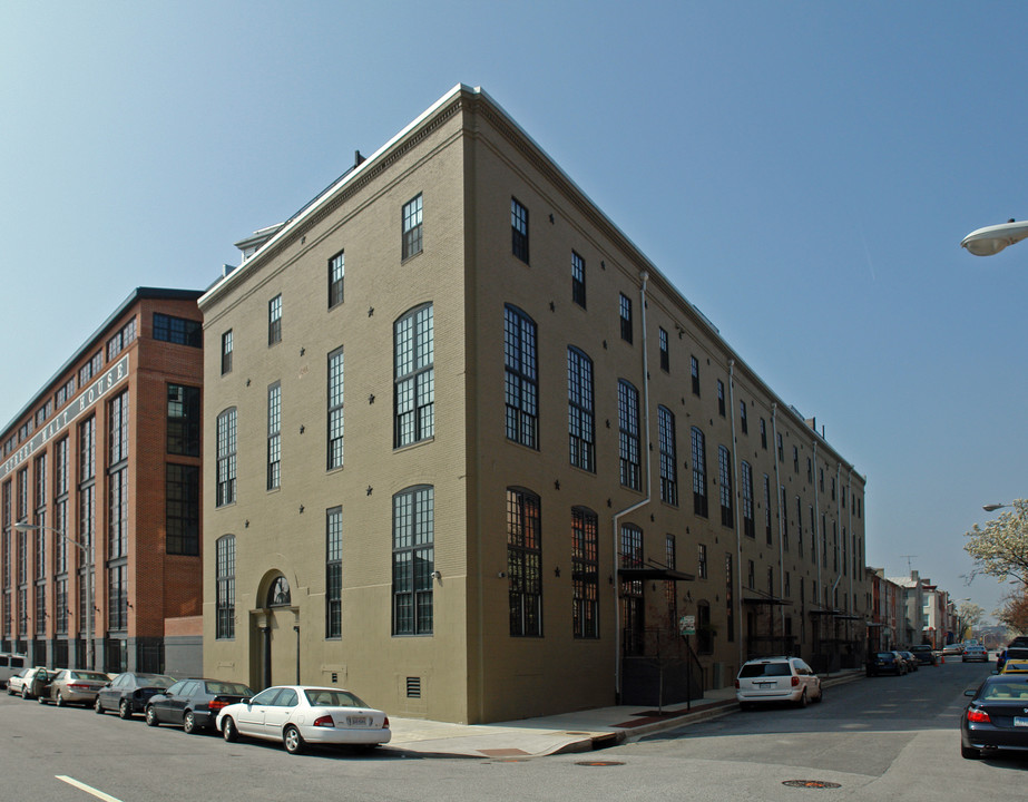 302 S Central Ave in Baltimore, MD - Building Photo