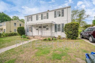 62 Hawthorne Dr in New London, CT - Building Photo - Building Photo
