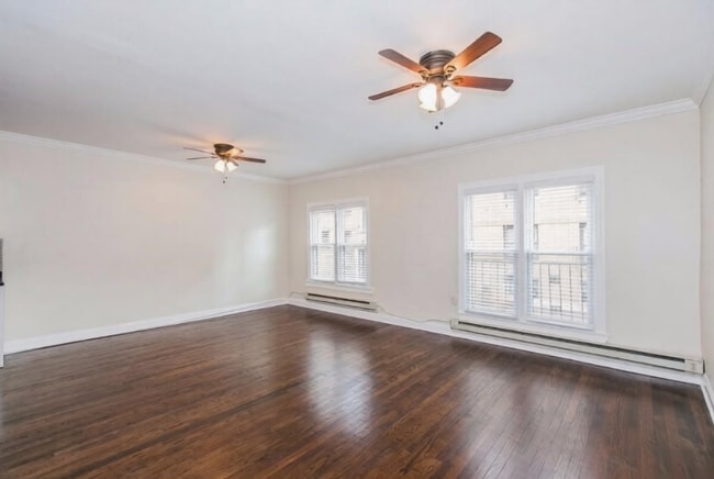 730 W Roscoe St, Unit 2S in Chicago, IL - Building Photo - Building Photo