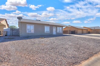 9399 W Tinajas Dr in Arizona City, AZ - Building Photo - Building Photo