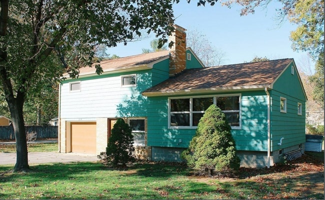 property at 20 Fir Rd