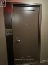 320 Tweedsmuir Ave in Toronto, ON - Building Photo - Building Photo