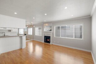 11639 Chenault St, Unit 501 in Los Angeles, CA - Building Photo