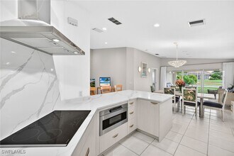 7114 Marconi Ct in Naples, FL - Building Photo - Building Photo