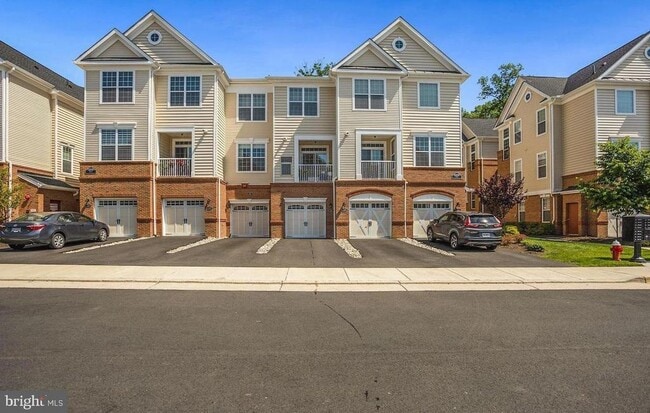 property at 23235 Milltown Knoll Square
