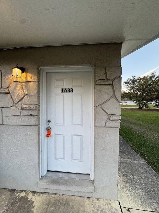 1633 NE 70th St in Ocala, FL - Building Photo - Building Photo