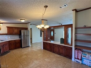 369 Bald Cypress Ave in Clewiston, FL - Building Photo - Building Photo