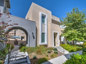 147 Acamar in Irvine, CA - Building Photo - Building Photo
