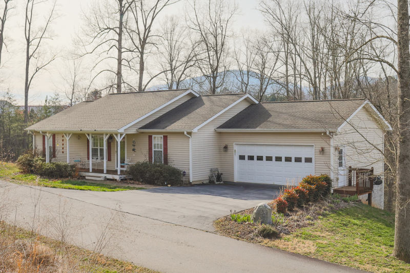 26 Herringbone Dr in Asheville, NC - Foto de edificio