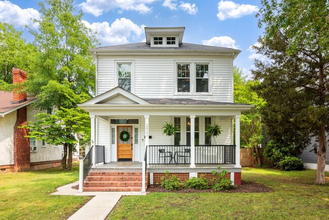 property at 2907 Montrose Ave
