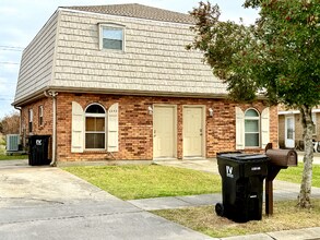 3561 Kings Dr in Chalmette, LA - Building Photo - Building Photo