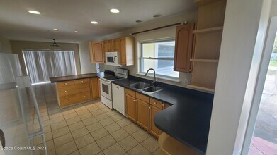 1101 Sioux Dr in Satellite Beach, FL - Building Photo - Building Photo